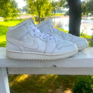 White on white Nike air Jordans. It’s a size 6 youth women’s 8